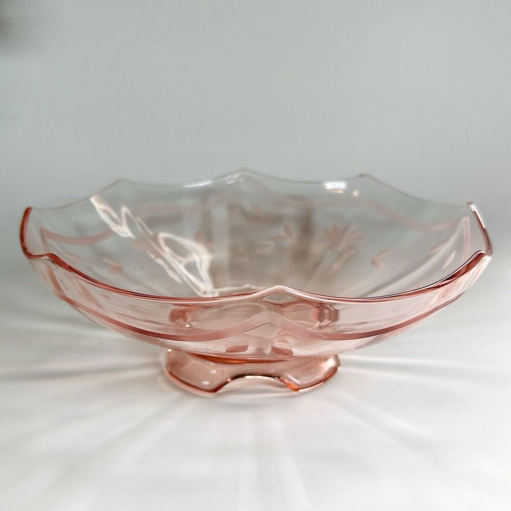 1930’s Pink Depression Footed/Pedestal Bowl W/Etched Floral Design Scallop Sides
